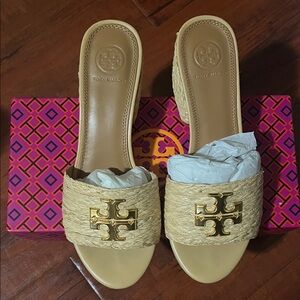 Tory Burch Everly Raffia
